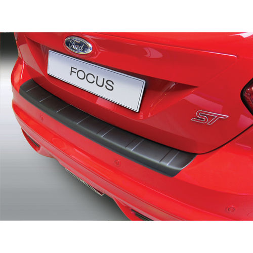 ABS Achterbumper beschermlijst Ford Focus HB 5 deurs 2011-2014 incl. ST 'Ribbed' Zwart